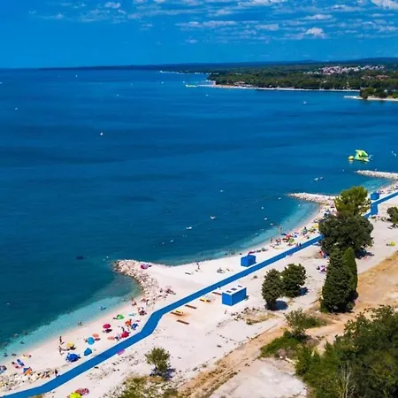 Caramel Comforts In Stinjan Only 800 M From The Beach, Free Parking Apartmán *